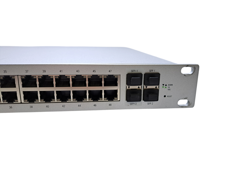 Ubiquiti UniFi US-48-500W | 48-Port Gigabit PoE+ Switch w/ 2x 10G SFP+ )