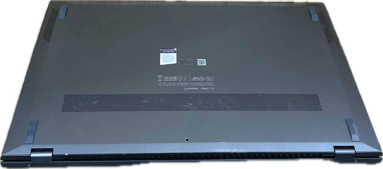 Asus ZenBook UX425J Core i7-1065G7@1.30GHz 16GB RAM 512GB SSD  Lap200
