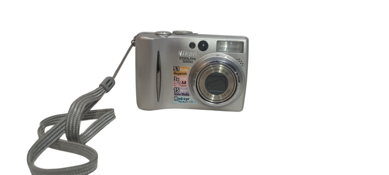 Nikon Coolpix E5200 5.1 Mega Pixels Compact Digital Camera