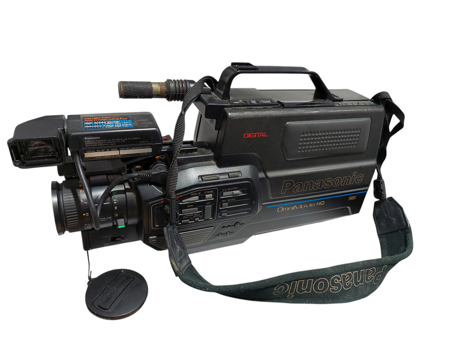 Panasonic OMNI Movie HQ VHS AF Digital Camcorder Sept.1988 PV-330D-K =