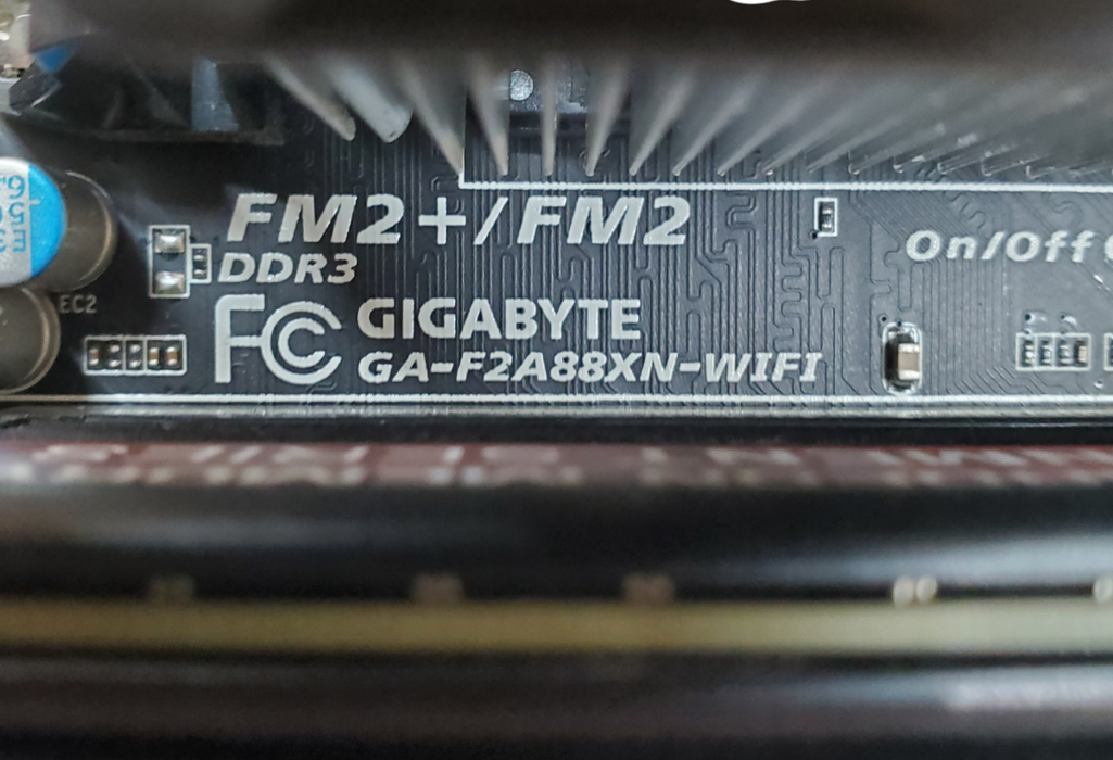 Gigabyte F2A88XN-WIFI Motherboard - AMD A10-5800K, 8GB DDR3 - No I/O Shield