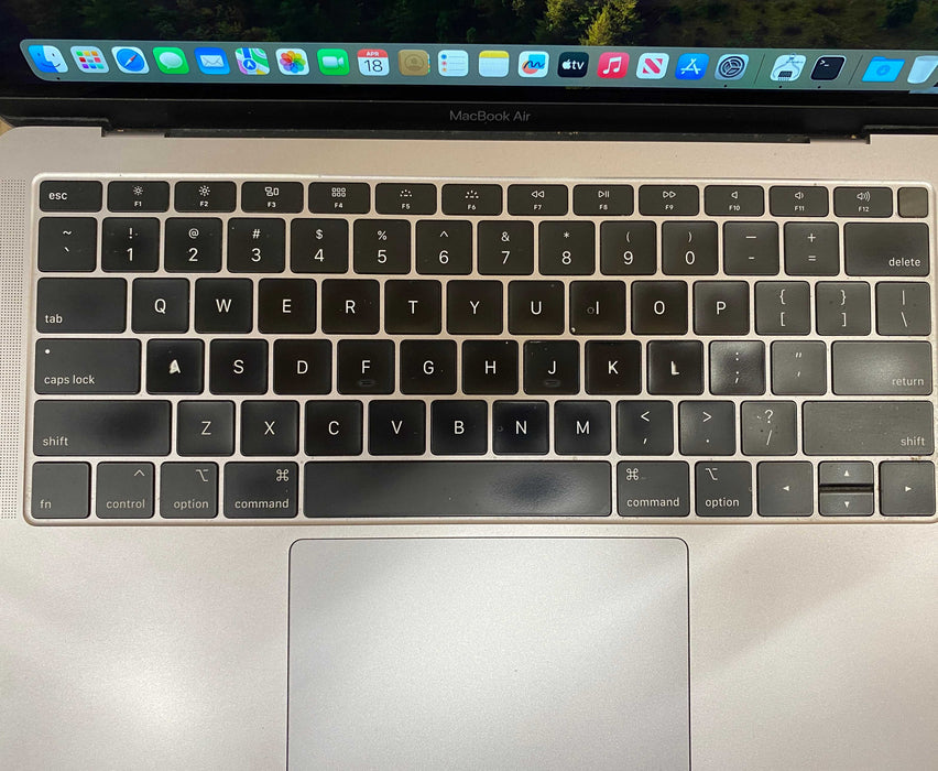 Apple MacBook Air 13"2018 i5-8210Y 8GB 256SSD No Power Adapter READ