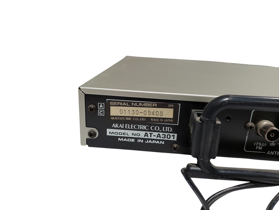 AKAI Quartz Synthesiser Tuner Model: AT-A301 =