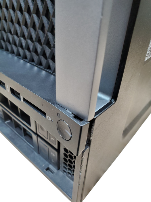 Dell Precision T5820 - Xeon W-2123 32GB DDR4 - No HDD/GPU