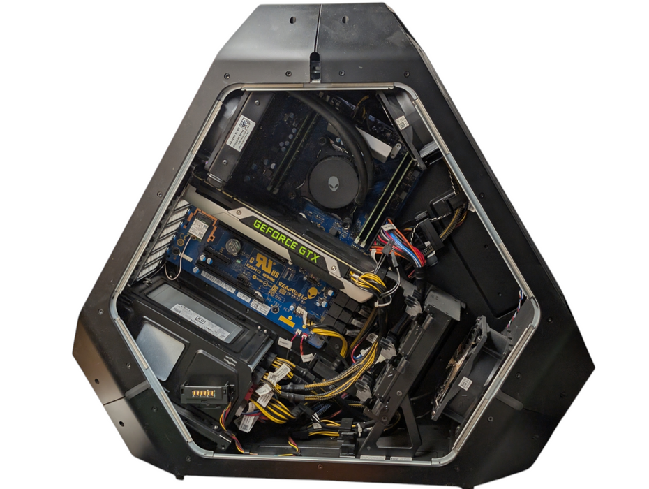 DELL Alienware Area-51 R2 Intel Core i7-5820K 32GB RAM 512GB SSD  -