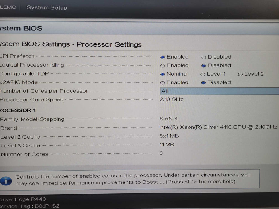 Dell PE R440 8x 2.5" | 1x Xeon Silver 4110, 32GB DDR4, H740P RAID !
