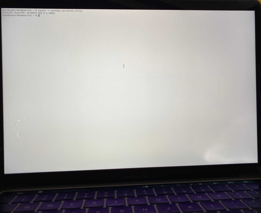 Apple MacBook Pro 13" 2019 i5-8257U 8GB RAM 128GB SSD READ!