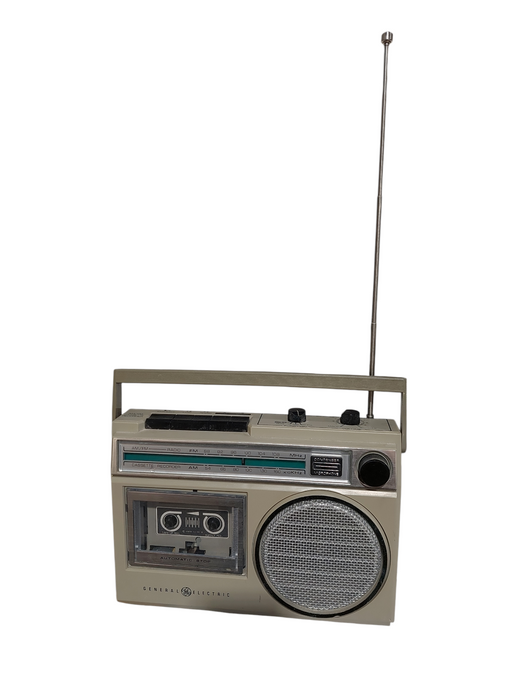 General Electric AM/FM Cassette Recorder Model: 3-5234C =