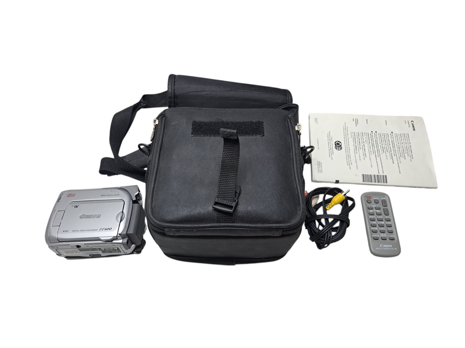Canon ZR600 Mini DV Digital CamCorder Video Camera w/ Bag, Charger & Remote )