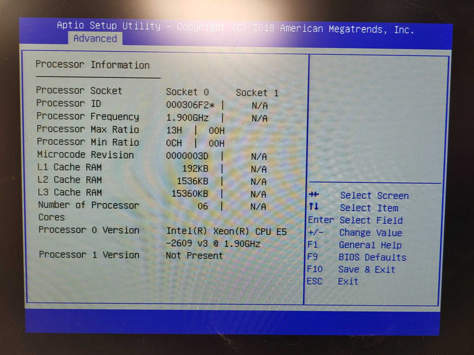 Cisco UCS C220 M4 2.5" - 2x Xeon E5-2609 v3 32GB DDR4 2x770W PSU READ $