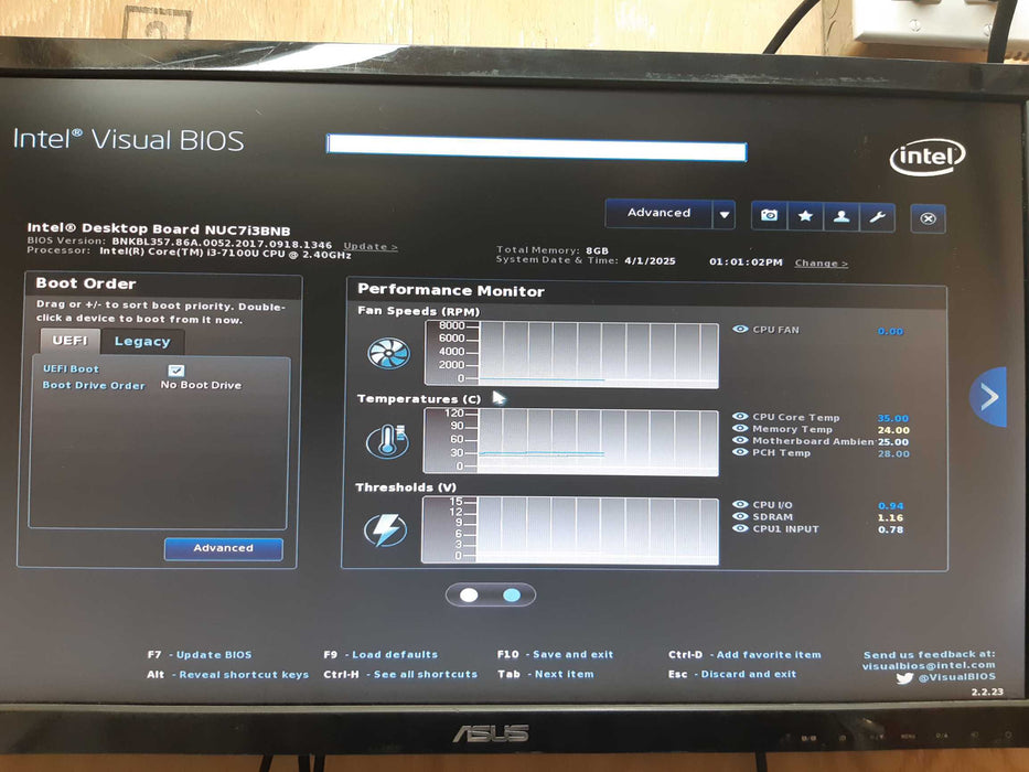 Intel Desktop NUC7i3BNB i3-7100U 2.4 GHz 8GB DDR4 Q Q