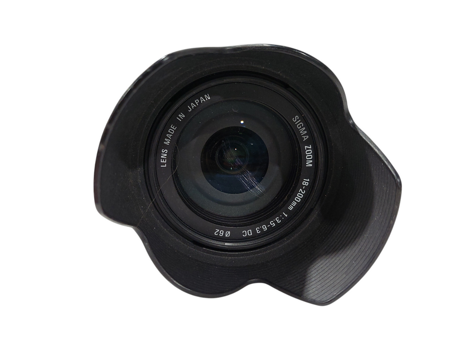 Nikon Digital Camera D70s & 2 Lens Nikon HB-32 Sigma Zoom 18-200MM  =