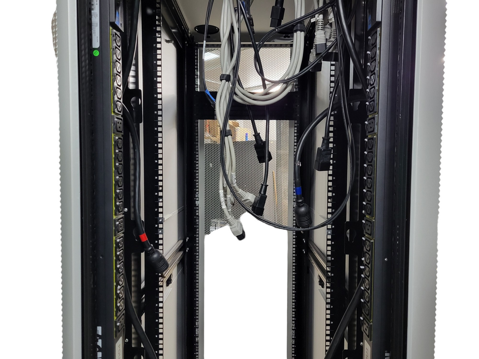 Cisco R42612 Standard  Rack RACK2-UCS2 w/ 2x Eaton Metered EMI104-10 PDU $