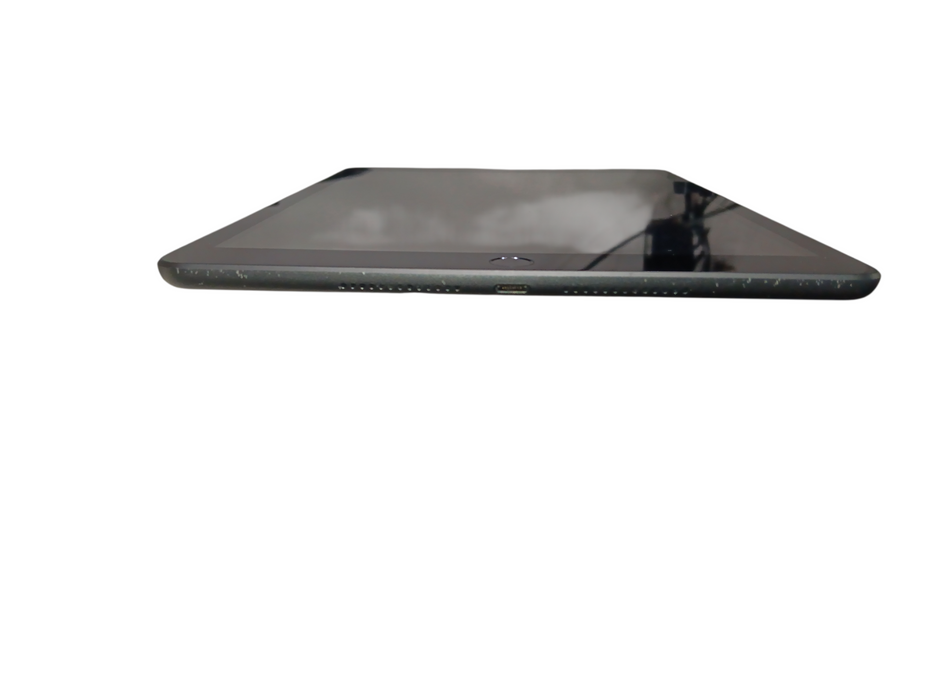 Apple iPad 8th Gen - 32GB - Space Gray [A2428]  Q