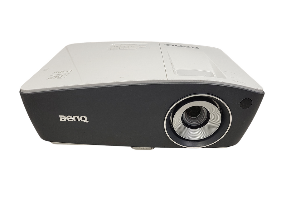 BenQ HD 1080p Projector (TH670) -2980 Lamp Hours $