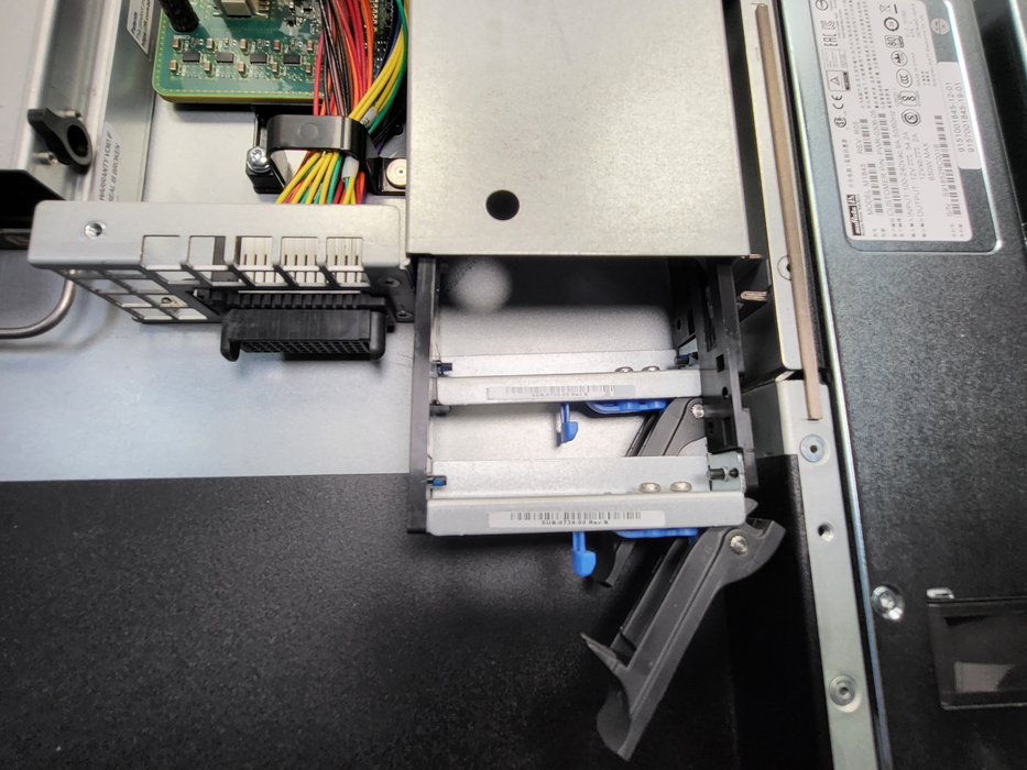 F5 BIG-IP i11000S iSeries appliance No RAM/HDD READ Q$