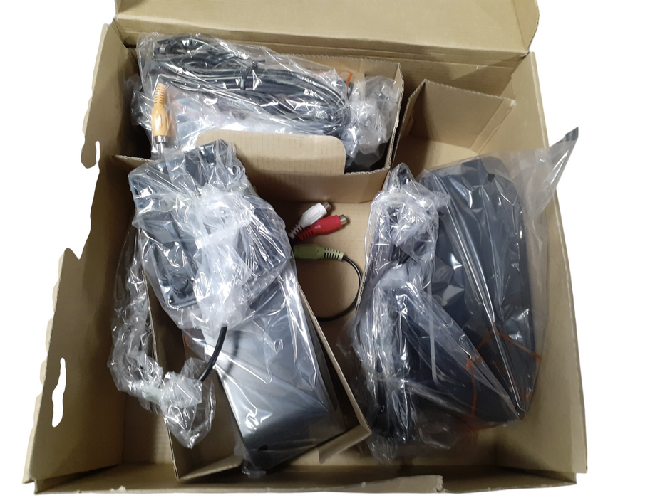 3  Logitech Eagle Stand speakers