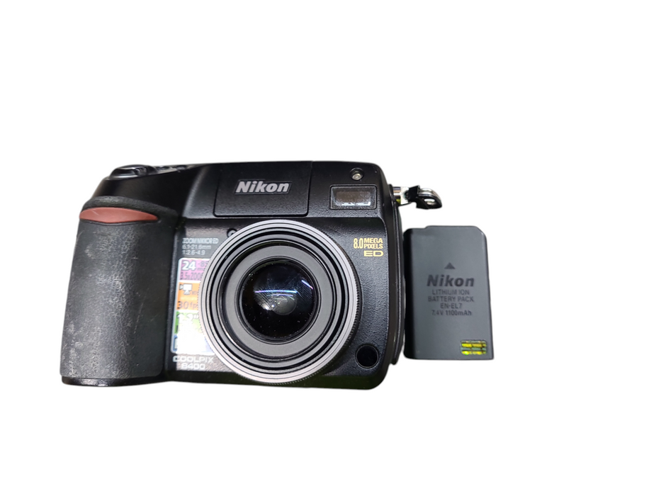 Nikon COOLPIX 8400 8.0MP Digital Camera - Black