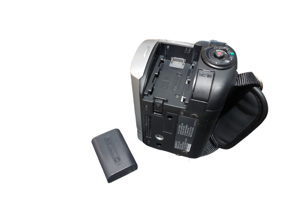 Sony Model: DCR-SR46 Digital Video Camera Receorder  =