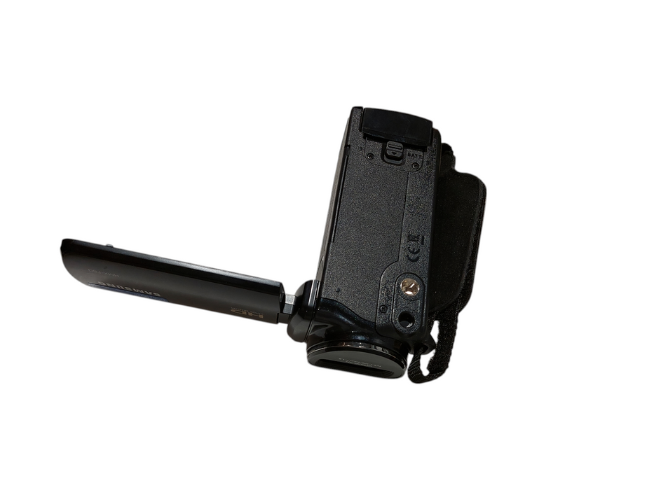 Samsung HD CMOS Sensor 52X Optical Zoom Digital CamcorderModel: HMX-F80 =