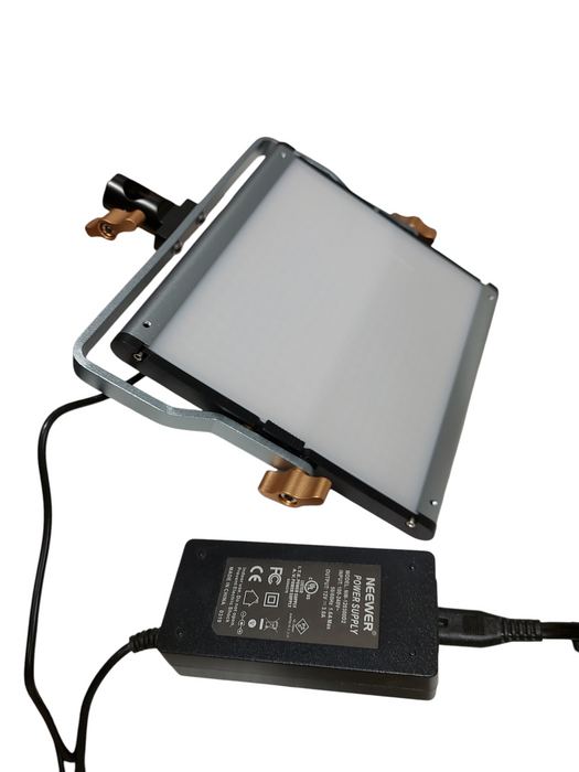 NeeWer LED Video Light 3200-5600 K Model: NL480 28Watt  =